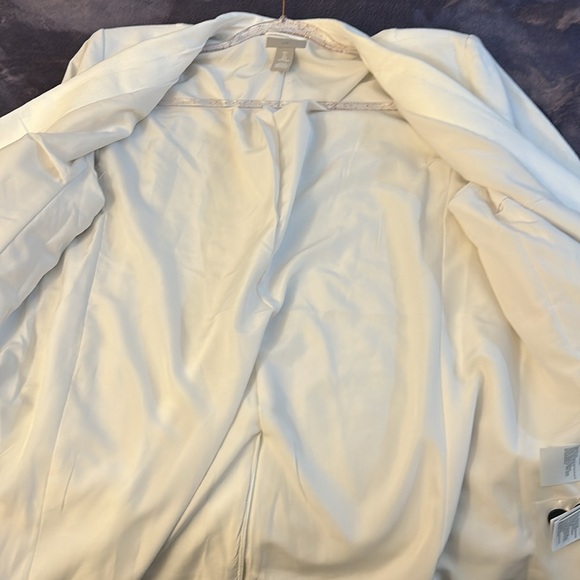 Large linen like blazer - Picture 4 of 8